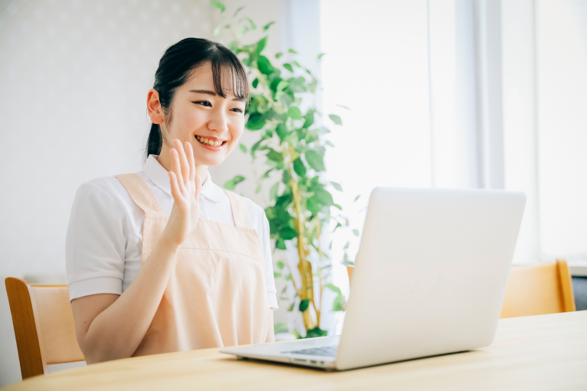 学びながら働く